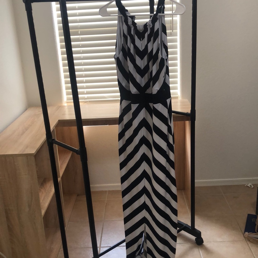 New York & company size small floor length maxi